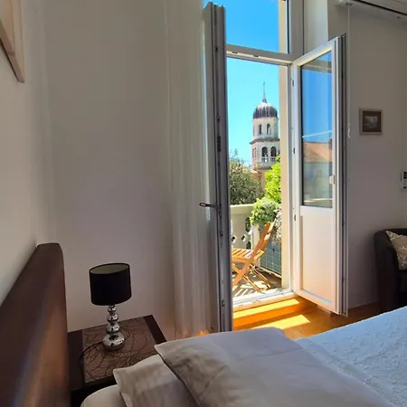 בית הארחה Tisa Old Town 3*