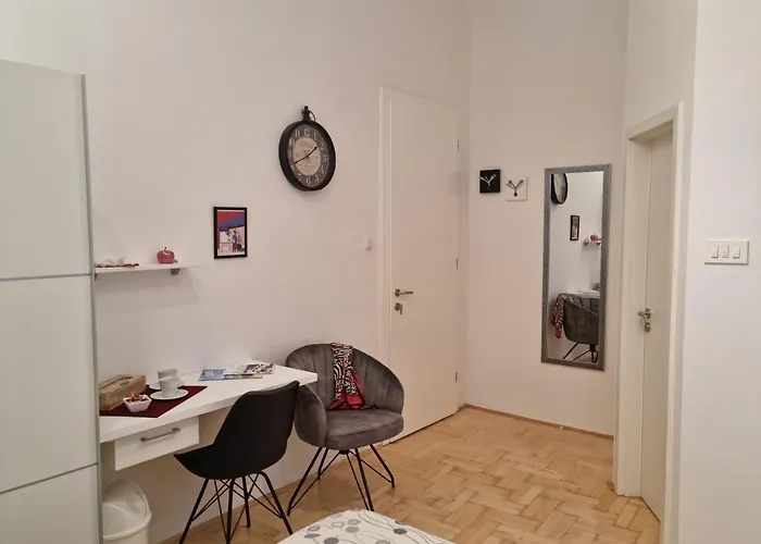 Rooms Tisa Old Town Гостевой дом 3*