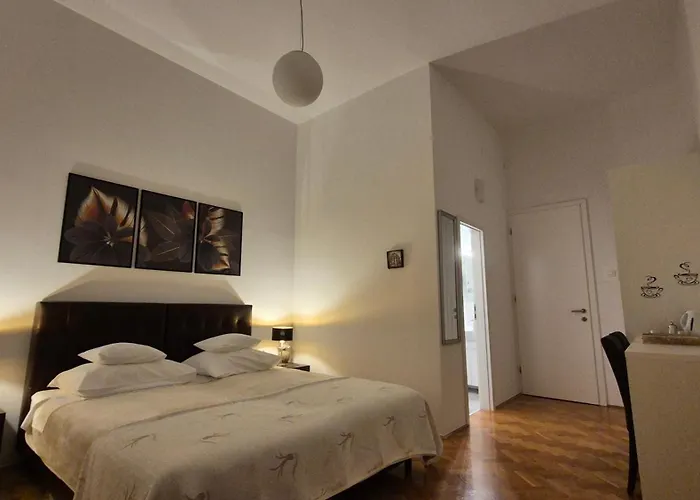 Rooms Tisa Old Town 3* Zadar