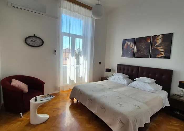 Guest house Rooms Tisa Old Town