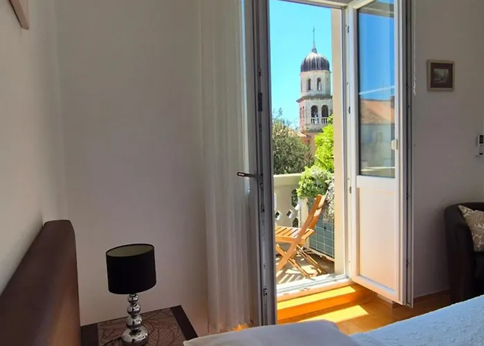 Guest house Rooms Tisa Old Town 3*