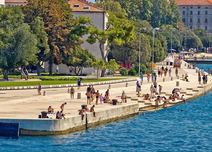 Rooms Tisa Old Town Guest house 3*